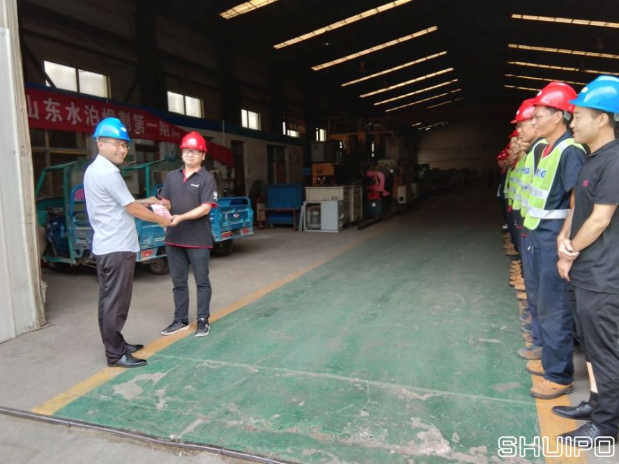 后服務(wù)部孫長(zhǎng)磊,在A(yíng)BB機(jī)器人培訓(xùn)考試中榮獲第一名 后服務(wù)部孫長(zhǎng)磊,在A(yíng)BB機(jī)器人培訓(xùn)考試中榮獲第一名